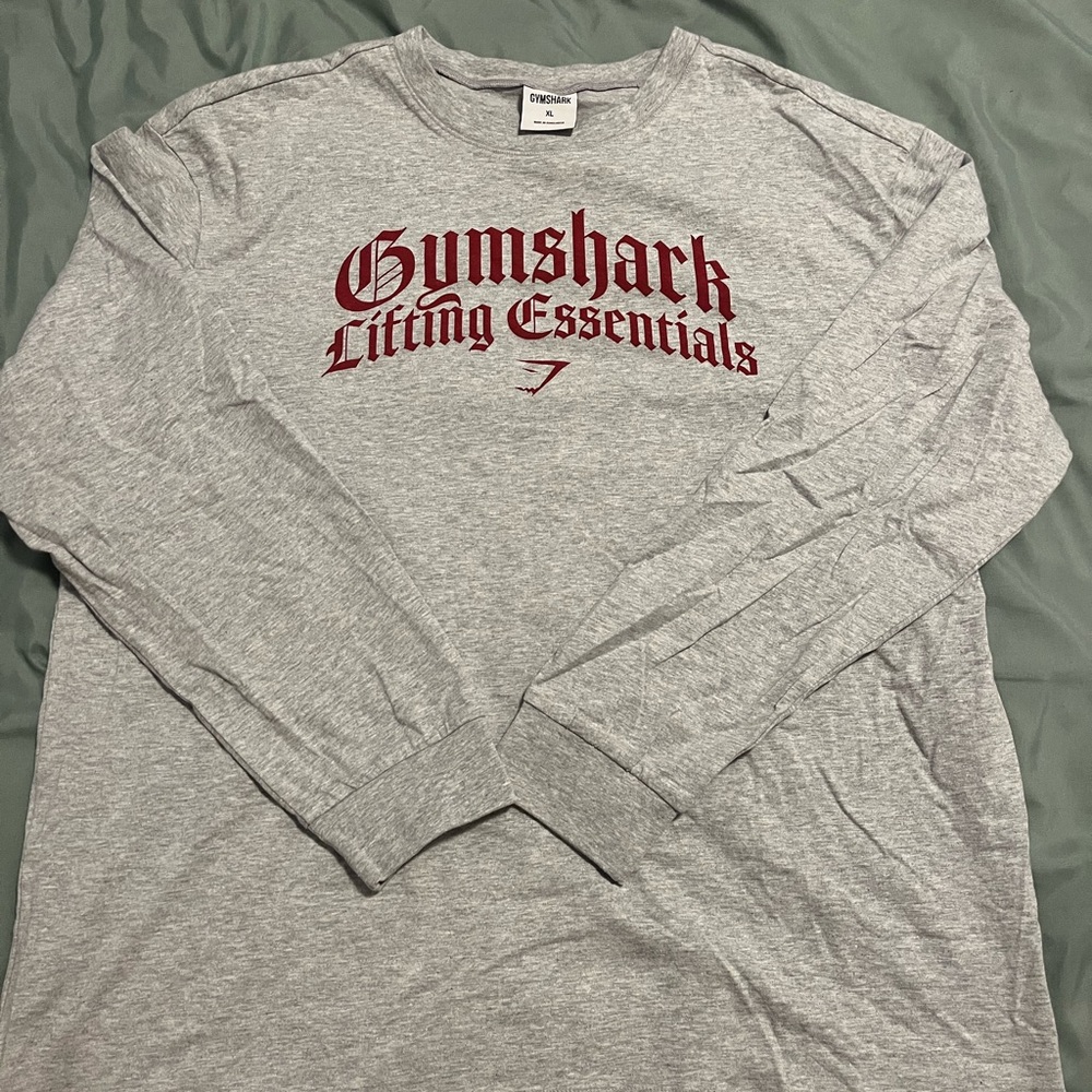 Lifting Essentials Long Sleeve Gymshark Top
